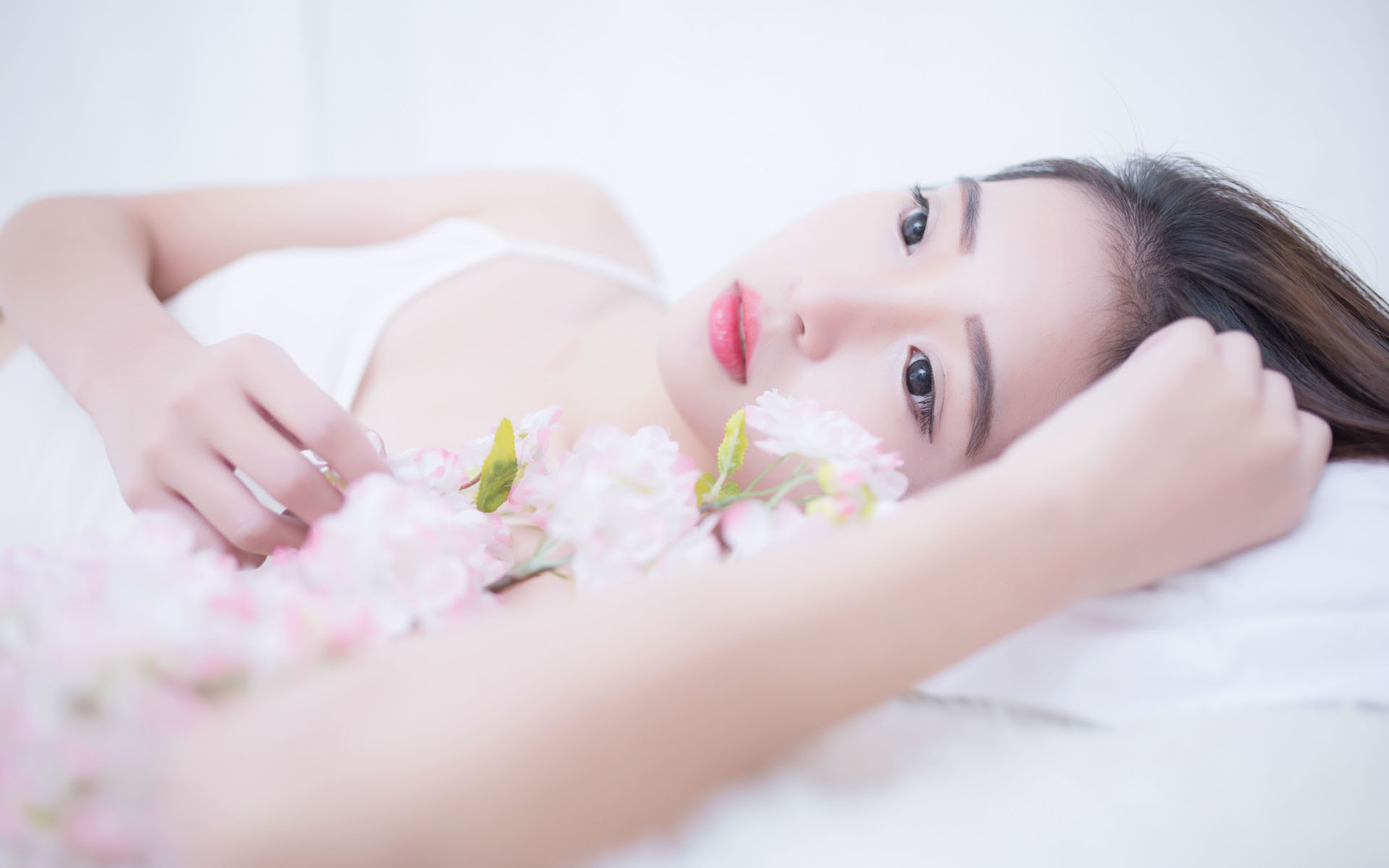 中文字幕高清视频婷婷_国产视频一区二区不卡_蜜桃网站精品一区二区三区_日韩不卡一区二区三区在线观看|国产人碰人摸人爱美女_亚洲,国产,日本,韩国三级_国产精品一区影院_亚洲国产日韩av影院|两城一日：一位俄罗斯奶奶的黑河日常